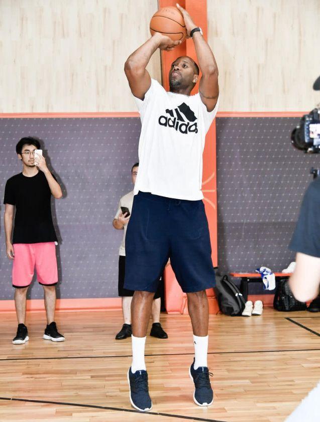 巴西女足大名单：洛蕾娜&卢安妮领衔，老将扎诺蒂回归（巴西女足公布新名单：洛蕾娜、卢安妮领衔，老将扎诺蒂重返国家队）