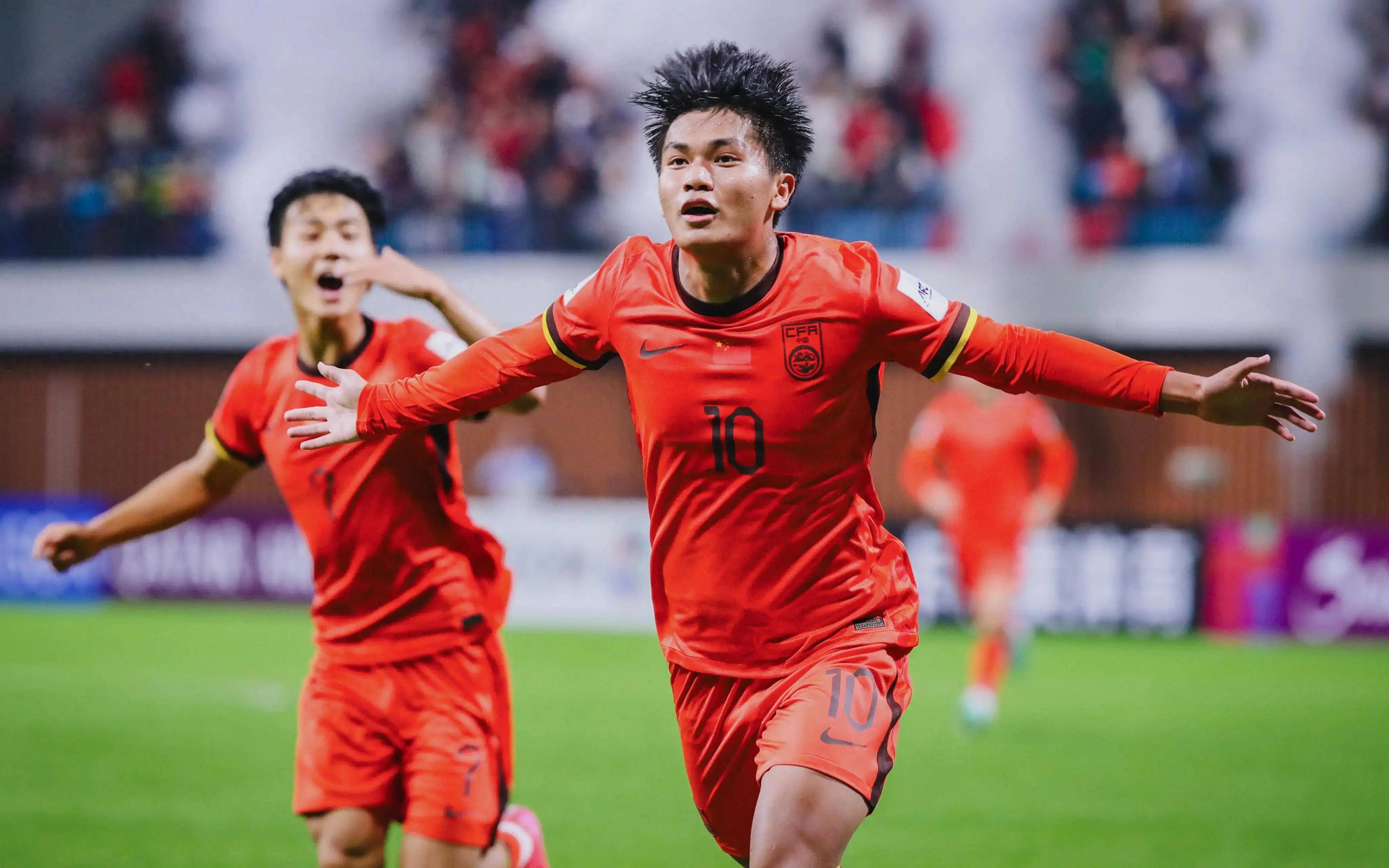 队记：杨瀚森今天表现含金量更高，必须肯定他的适应能力（队记者：杨瀚森今日表现成色更足，必须肯定其适应能力）