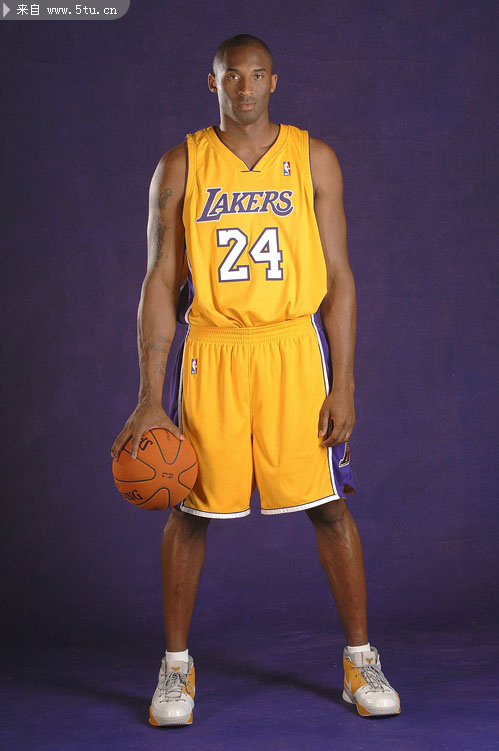 西甲-姆巴佩双响罗德里戈破门 皇马4-1登顶（西甲：姆巴佩梅开二度、罗德里戈破门，皇马4-1登顶榜首）