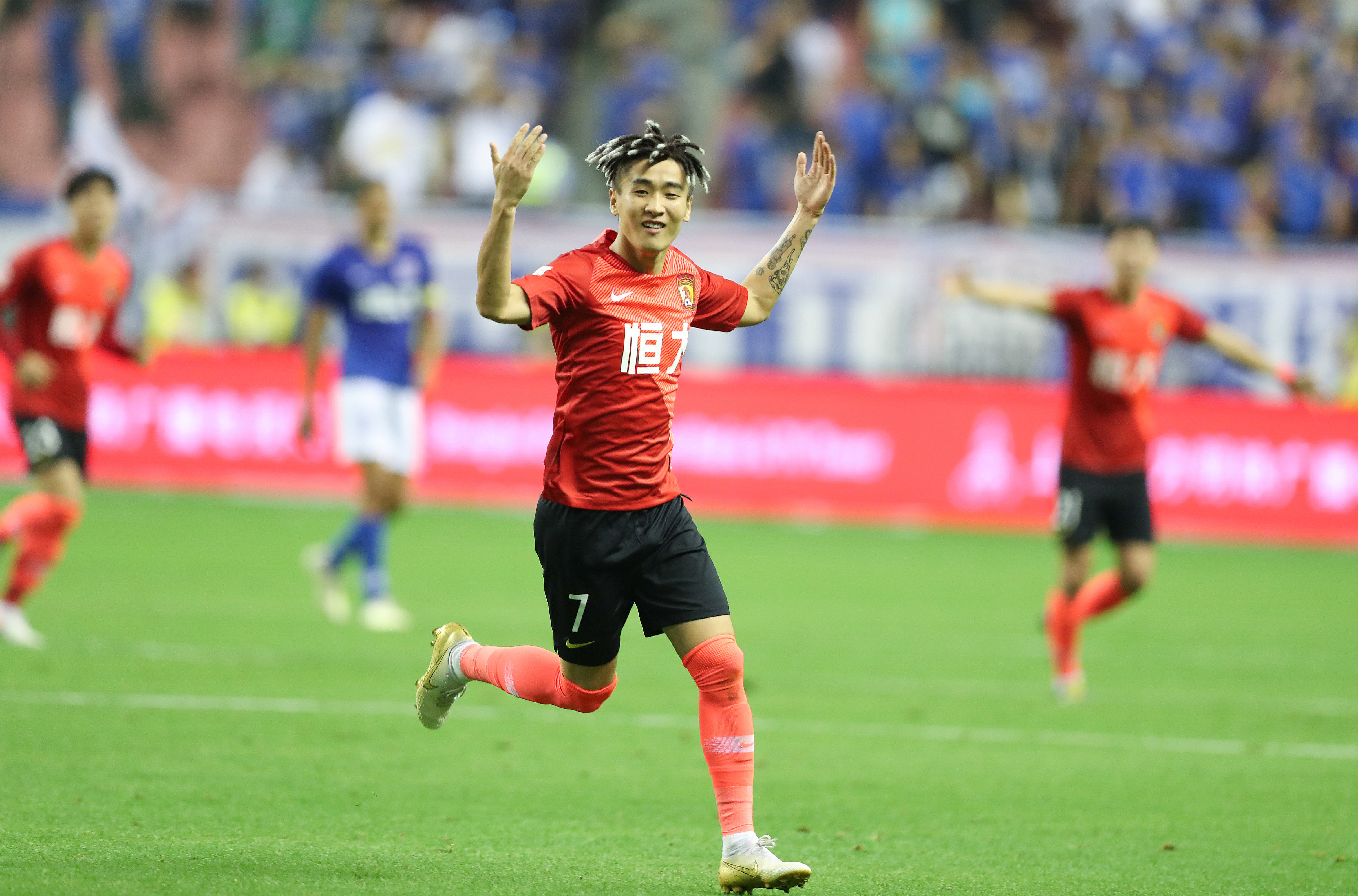 日职联半场：两队门将屡屡立功，川崎前锋0-0冈山绿雉（日职联半场战报：门将频献神扑，川崎前锋0-0冈山绿雉）