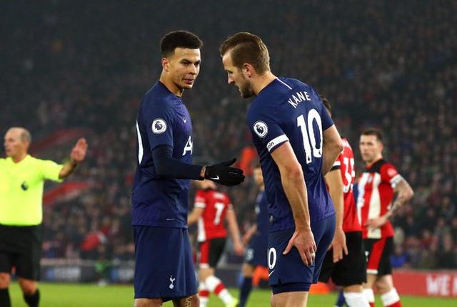 安永佳：赛季结束心情开心，希望明年表现更上一层楼（安永佳：赛季收官喜悦，期待明年更进一步）